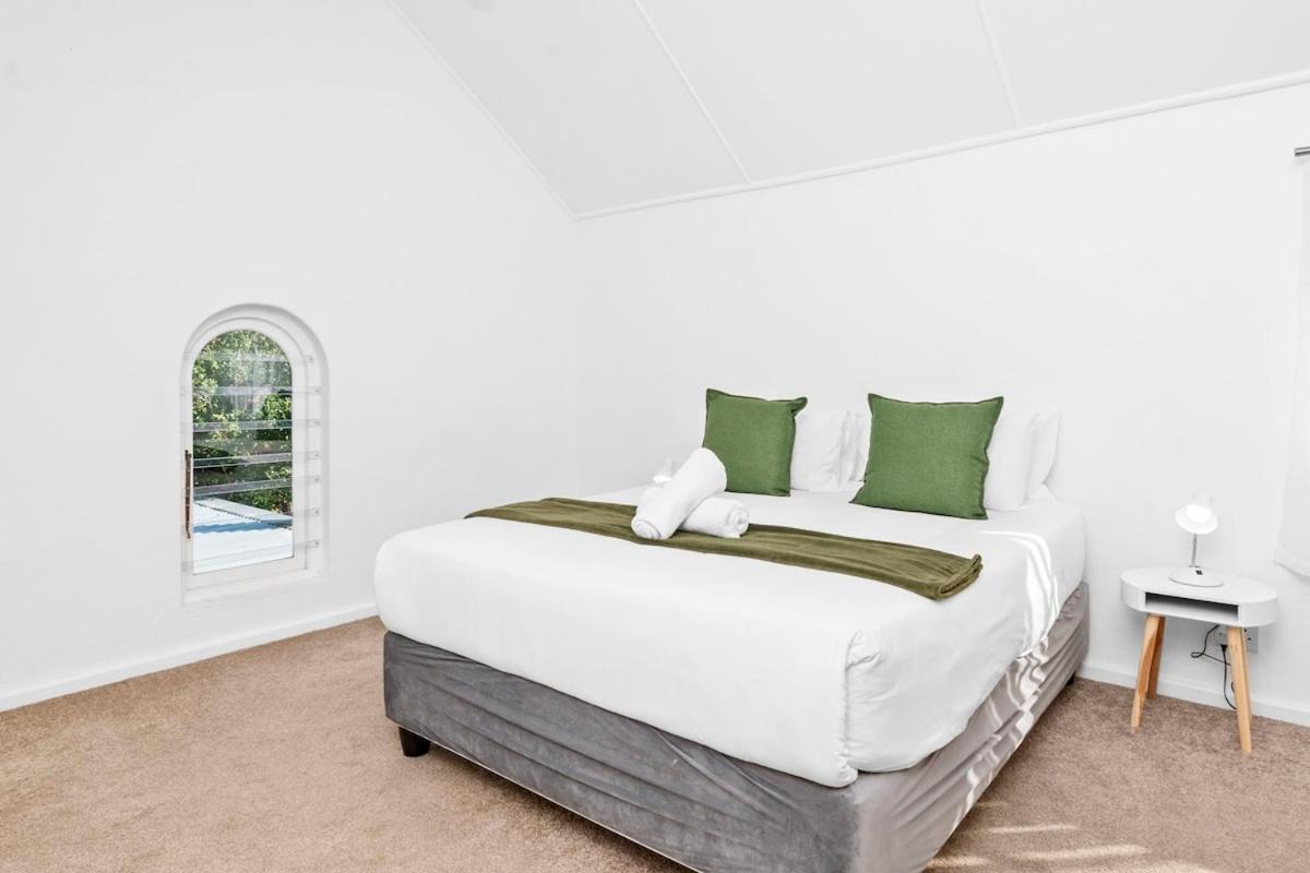 Three Bedroom House In Newlands