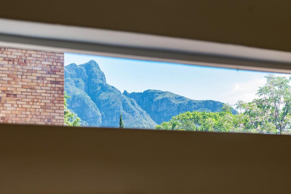 Three Bedroom House In Newlands Holiday home Cape Town