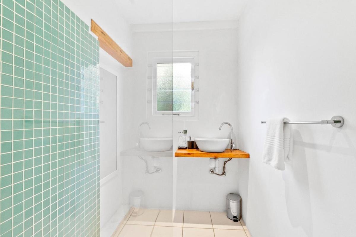 Three Bedroom House In Newlands * Cape Town