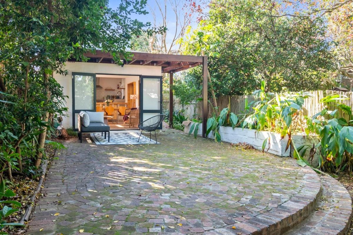 Three Bedroom House In Newlands Holiday home Cape Town